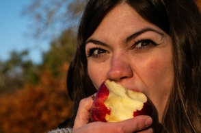 Τροφές που μας κάνουν να μυρίζουμε όμορφα