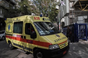 Λάρισα, ασθενοφορο 