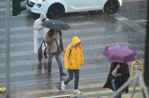 Πάνω από 1000 αστραπές και κεραυνοί έπεσαν στην Αττική σε δύο ώρες