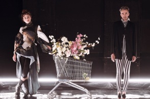 «Το όνειρο ενός γελοίου», θέατρο Κιβωτός