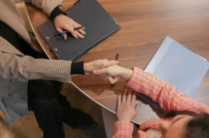 Προϋπολογισμός: Στις 20.000 οι νέοι διορισμοί και προσλήψεις το 2026