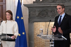 Μητσοτάκης μετά τη συνάντηση με τη Μέτσολα: Η ρευστή κατάσταση απαιτεί η Ευρώπη να ενηλικιωθεί