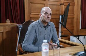 ΟΠΕΚΕΠΕ: «Η Ferrari ήταν δώρο της μητέρας μου»