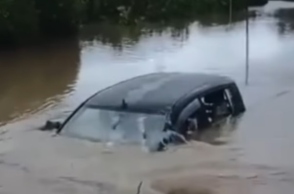 Απεγκλωβισμός, αυτοκίνητο, πλημμυρα