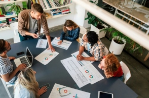 ΚΕΦΙΜ: Το 2024 η παραγωγικότητα της εργασίας στην Ελλάδα παραμένει έως και 18% χαμηλότερη από το 2009