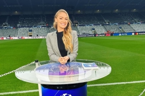 Η Η παρουσιάστρια αθλητικών του TNT, Λόρα Γουντς