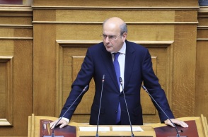 Χατζηδάκης: 600 εκατ. ευρώ έως το τέλος του 2025 στους αγρότες - Η πρόσθετη στήριξη
