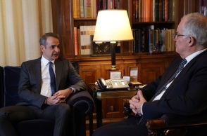 Μητσοτάκης σε Τασούλα: Πιστεύω ότι αγρότες θα απομακρυνθούν σύντομα από τα μπλόκα