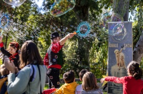 Χριστούγεννα 2025 στην Πλατεία Κοτζιά: Το πρόγραμμα εκδηλώσεων για μικρούς και μεγάλους