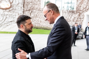 Ο Γερμανός Καγκελάριο Φρίντριχ Μερτς υποδέχεται τον Ουκρανό Πρόεδρο Βολοντίμιρ Ζελένσκι, στην Καγκελαρία για συνομιλίες, στο Βερολίνο της Γερμανίας