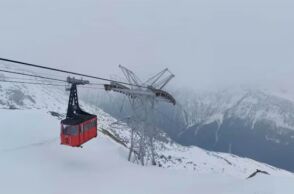 Ατύχημα σε τελεφερίκ στη βόρεια Ιταλία: Τέσσερις τραυματίες, απεγκλωβίστηκαν περίπου 100 άνθρωποι