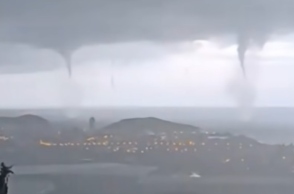 Σπάνιο φαινόμενο με τρεις υδροστρόβιλους καταγράφηκε σε βίντεο