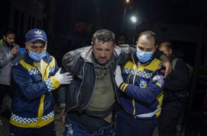 Τραυματίας από τον βομβαρδισμό του Συριακού Στρατού στο Χαλέπι