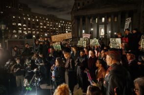 Μινεσότα: Kαζάνι που βράζει η Μινεάπολις μετά τον θανάσιμο πυροβολισμό γυναίκας από πράκτορα της ICE