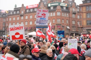 Μαζικές διαδηλώσεις σε όλη τη Δανία και τη Γροιλανδία