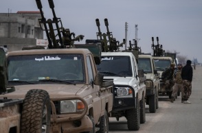 Επεκτείνονται οι συγκρούσεις στη Συρία - Απαγόρευση κυκλοφορίας και στη Ράκα