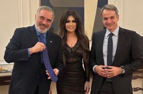 Η ανάρτηση της Κίμπερλι Γκιλφόιλ για το δείπνο με Μητσοτάκη και Τσάκο