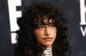 Σάλος με την Οντέσα Α’ζάιον: εγκαταλείπει ρόλο μετά τις αντιδράσεις