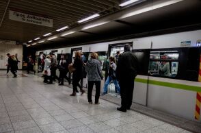 Αποβάθρα του μετρό στο Σύνταγμα