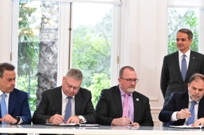 Υπογραφή, παρουσία του Πρωθυπουργού Κυριάκου Μητσοτάκη, των συμφωνιών μίσθωσης μεταξύ του ελληνικού κράτους και της κοινοπραξίας Chevron-Helleniq Energy