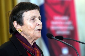 Δημόσια δαπάνη η κηδεία της Ελένης Γλύκατζη-Αρβελέρ