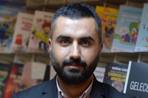 Ο δημοσιογράφος της Deutsche Welle, Αλιτζάν Ουλουντά