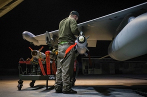 Μαχητικό αεροσκάφος Typhoon FGR4 στη στρατιωτική αεροπορική βάση της Βρετανίας στο Ακρωτήρι της Κύπρου