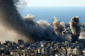 Φλέγεται η Μέση Ανατολή: Το Ιράν χτύπησε με drones την πρεσβεία των ΗΠΑ στο Ριάντ - Πλήγματα του Ισραήλ στη Βηρυτό