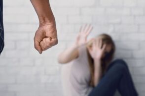 Βια κατά γυναίκας