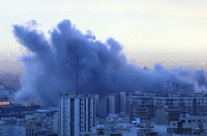 εκρηξη, καπνοι, σπιτια,