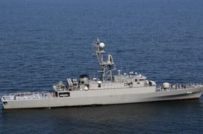 Η στιγμή που υποβρύχιο των ΗΠΑ βυθίζει με τορπίλη ιρανική φρεγάτα 