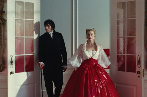 Ανεμοδαρμένα Ύψη: Από το ομώνυμο τραγούδι της Κέιτ Μπους στη νέα ταινία της Έμεραλντ Φένελ