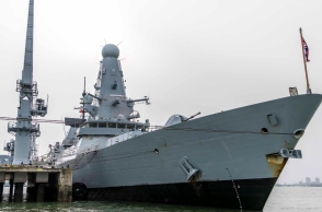 Το βρετανικό πολεμικό πλοίο ΗΜ Dragon 