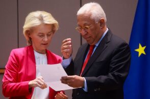 Η Ούρσουλα Φον ντερ Λάιεν και ο Αντόνιο Κόστα