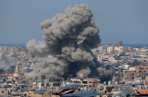 εκρηξη, καπνοι, σπιτια