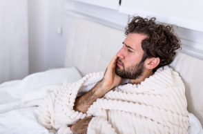 Μήπως τρίζετε τα δόντια σας στον ύπνο σας; Όλα όσα πρέπει να γνωρίζετε