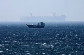 Πλοία στα Στενά του Ορμούζ