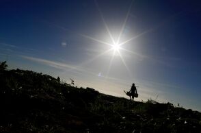 Ξερό χωράφι στις Φιλιππίνες, επηρεασμένο από το φαινόμενο Ελ Νίνιο