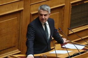 Κωνσταντινόπουλος: Την έδρα μου δεν την περιφέρω από κόμμα σε κόμμα - Υπερήφανα αποχωρώ