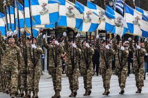 25 εικόνες από τη μεγάλη στρατιωτική παρέλαση της Αθήνας για την 25η Μαρτίου
