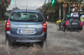 Καιρός αύριο: Βροχές και καταιγίδες