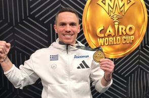 Λευτέρης Πετρούνιας