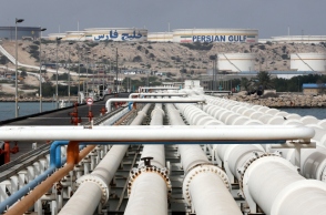 Ιράν: Η νήσος Χαργκ αποτέλεσε στόχο πληγμάτων λίγο πριν λήξει το τελεσίγραφο Τραμπ