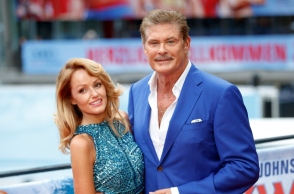 Ντέιβιντ Χέισελχοφ: Σπάνια δημόσια εμφάνιση για τον ηθοποιό με τη σύζυγό του