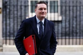 Ο βρετανός υπουργός Υγείας Γουές Στρίτινγκ