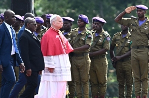 Ο κόσμος χρειάζεται ένα μήνυμα ειρήνης και συνύπαρξης, λέει ο Πάπας Λέων από το Καμερούν
