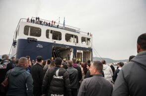 Αποκλεισμός λιμανιού της Μυτιλήνης από κτηνοτρόφους της Λέσβου