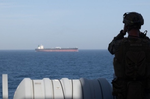 Δύο πλοία υπό ινδική σημαία δέχτηκαν επίθεση ενώ διέσχιζαν τα Στενά του Ορμούζ