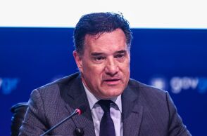 Ο Άδωνις Γεωργιάδης καταθέτει μήνυση και αγωγή εναντίον του Μάριου Σαλμά