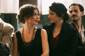 Έβελυν Ασουάντ και Θεοδόσία Σαββάκη